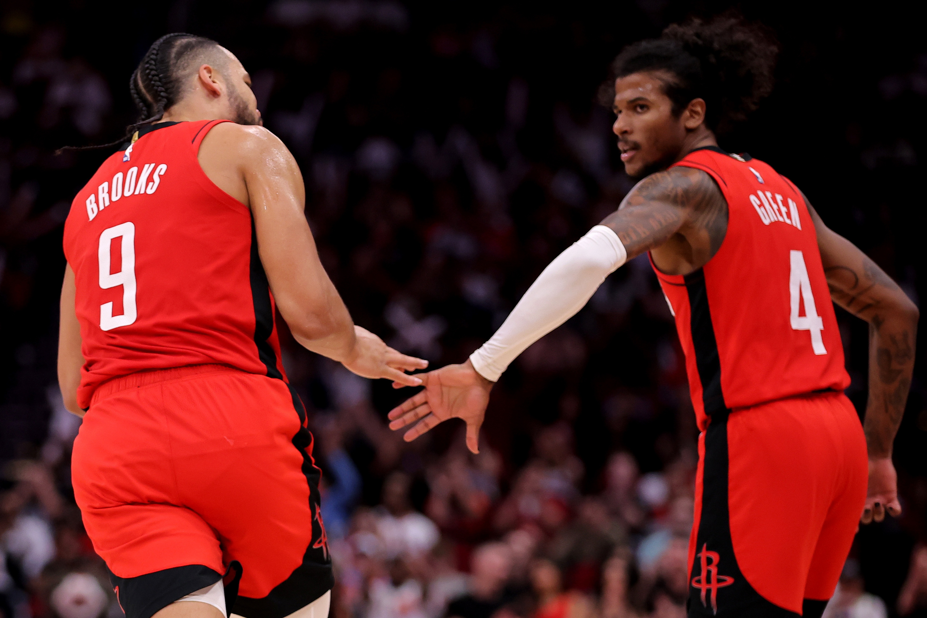 昔日火箭双星杰伦格林与狄龙12月6日客场战旧主休斯敦