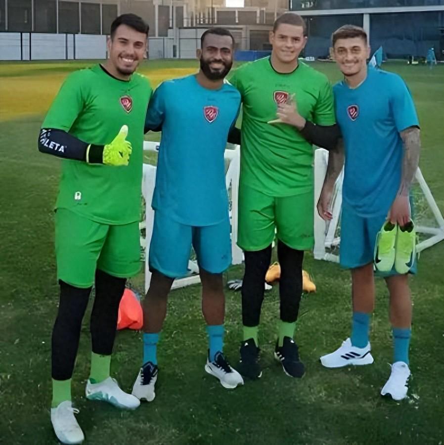 海星体育APP-他上赛季都没资格进鲁能二队，如今却被郑智重用，连续出战中超